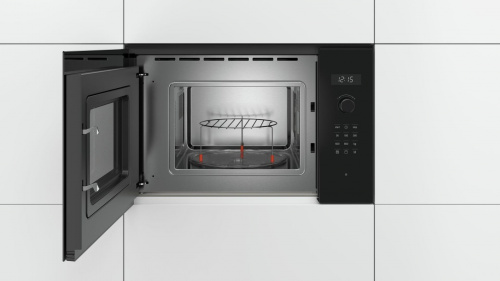 Микроволновая печь встраиваемая Bosch BEL524MB0 (Serie6 / черный / 20л / 800Вт / гриль / AutoPilot8) фото 2